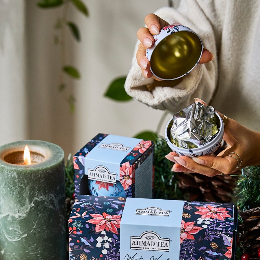 Winter Wonder Tea Ornament (English Breakfast) thumbnail 4